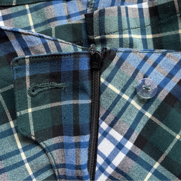 Pleated Skater Mini Skirt Size 0 Blue and Green Plaid    SKU 7 - Picture 7 of 9